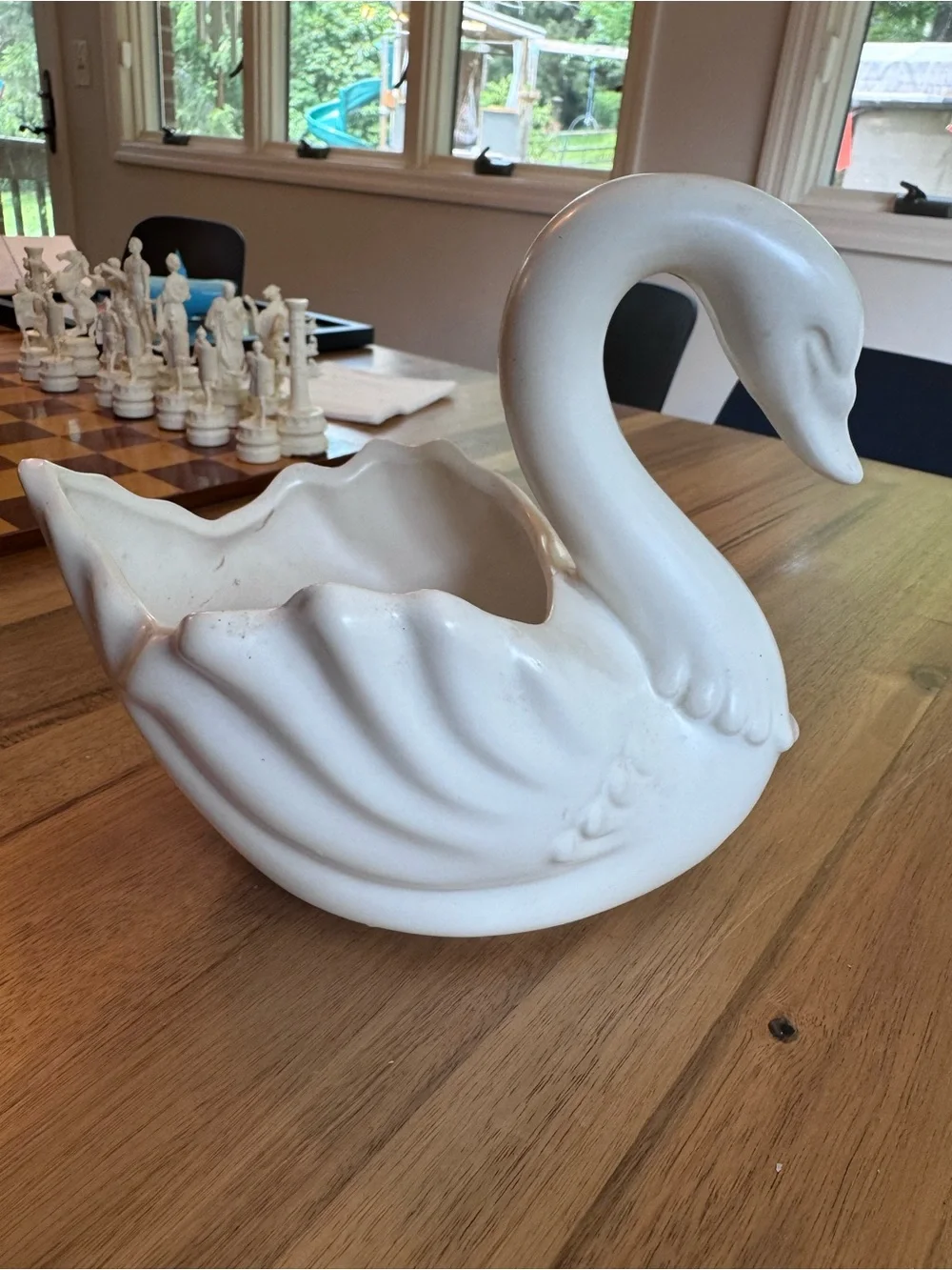 Vintage White Swan Planter / Vase  Ceramic ~9”x8”x5” Cottagecore farmhouse - Picture 5 of 8